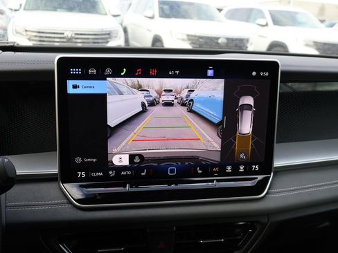 New 2026 Volkswagen Tiguan SE R-Line image 27