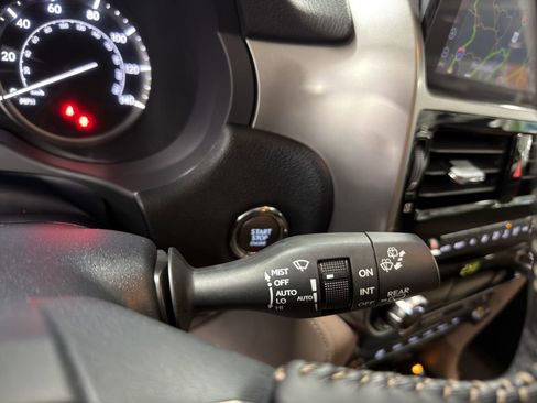 Used 2023 Lexus GX 460 Premium w/ Premium Package image 29