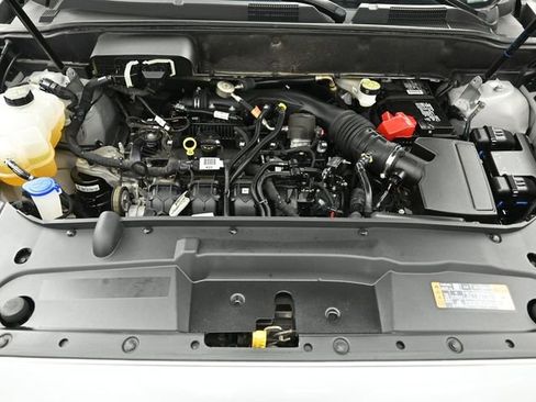 Certified 2023 Lincoln Nautilus Reserve w/ Equipment Group 202A image 34