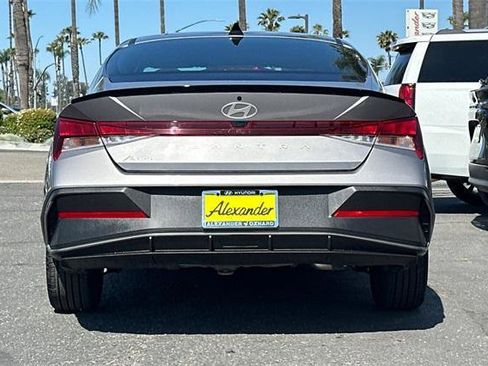 Certified 2025 Hyundai Elantra Sport image 5