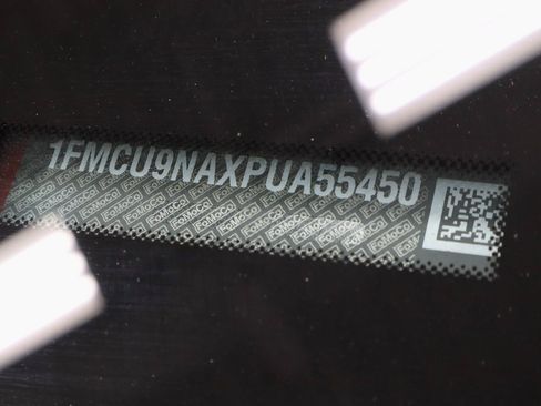 Certified 2023 Ford Escape ST-Line Select w/ Tech Pack #2 image 37