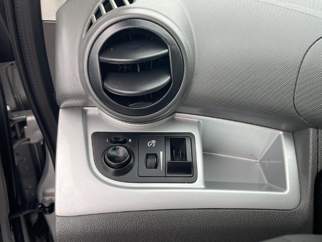 Used 2014 Chevrolet Spark LT FWD image 19