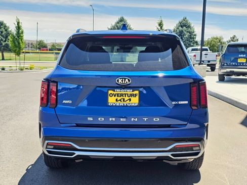 Used 2021 Kia Sorento EX w/ Panoramic Sunroof Package AWD/4WD image 5