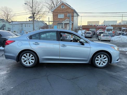 Used 2017 Subaru Legacy 2.5i Premium image 7