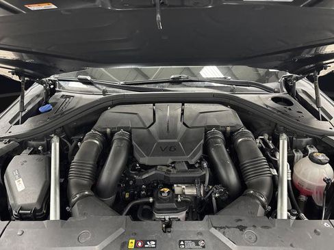 Used 2024 Genesis GV70 3.5T Sport image 36