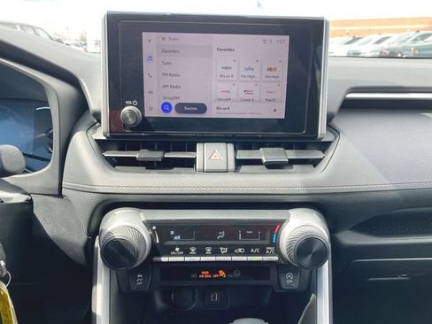Used 2024 Toyota RAV4 LE AWD/4WD image 13