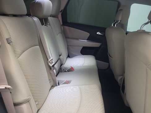 Used 2018 Dodge Journey SE w/ Safe & Sound Group AWD/4WD image 19