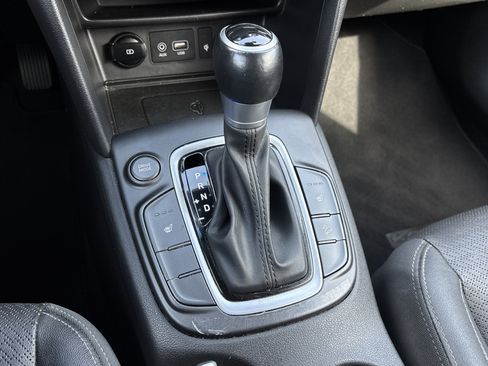Used 2021 Hyundai Kona Limited FWD image 22
