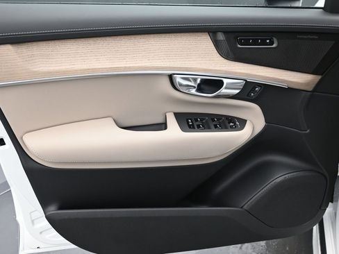 New 2026 Volvo XC90 B6 Ultra w/ Lounge Package AWD/4WD image 5