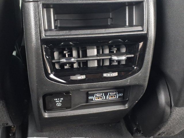 Used 2024 Jeep Grand Cherokee Laredo X w/ Luxury Tech Group I AWD/4WD image 20