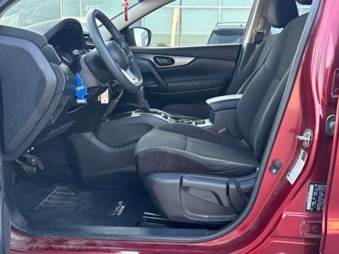 Certified 2020 Nissan Rogue Sport S FWD image 5