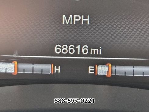Used 2023 Jeep Renegade Latitude AWD/4WD image 30