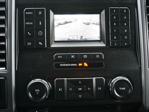 Used 2018 Ford F150 XLT image 21