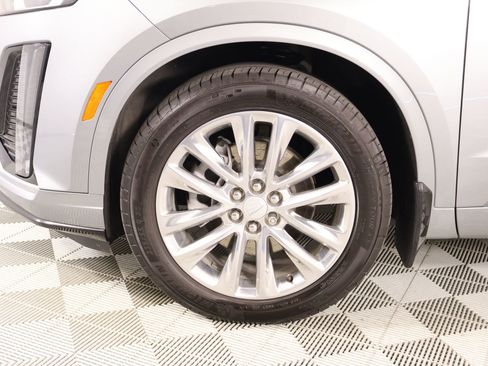 Used 2024 Cadillac XT6 Premium Luxury image 19