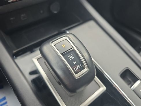 Used 2024 Mitsubishi Outlander SE image 27