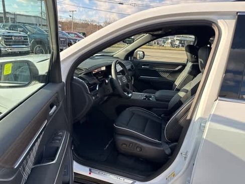 New 2026 GMC Acadia Denali w/ Super Cruise Package image 18