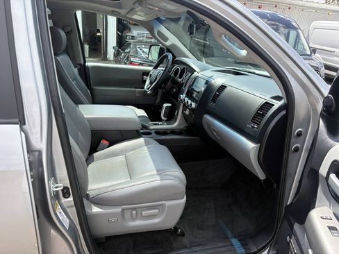 Used 2016 Toyota Sequoia Limited w/ Safety & Convenience Package AWD/4WD image 26