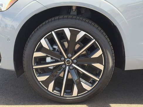 New 2026 Volvo XC60 B5 Ultra w/ Protection Package Premier AWD/4WD image 11