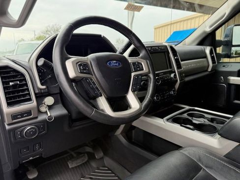 Used 2019 Ford F350 Lariat w/ Lariat Ultimate Package image 16