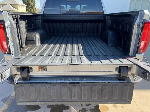 Certified 2025 GMC Sierra 1500 SLT w/ SLT Premium Plus Package AWD/4WD image 22