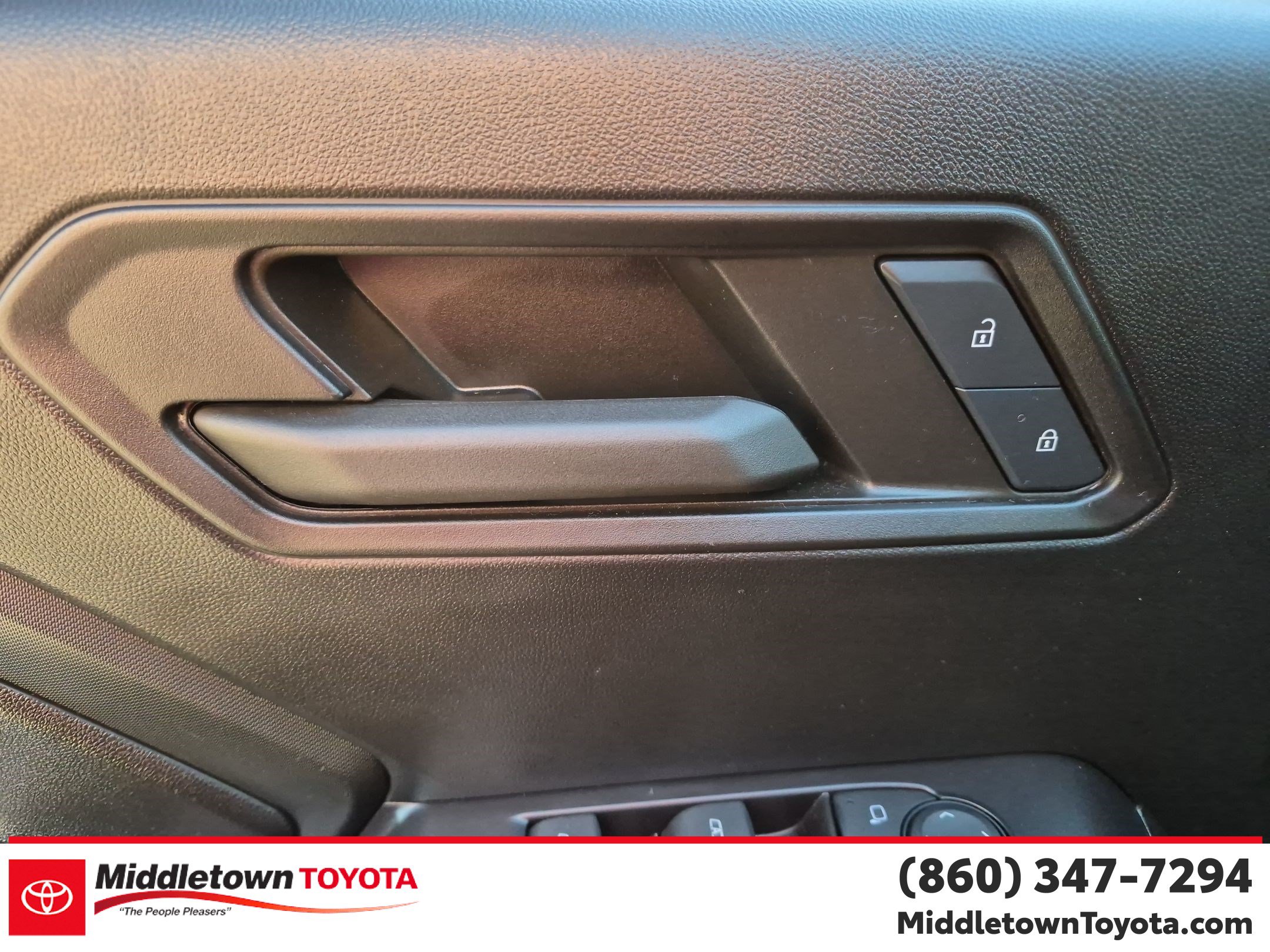 Used 2024 Chevrolet Colorado Trail Boss w/ Advanced Trailering Package AWD/4WD image 11