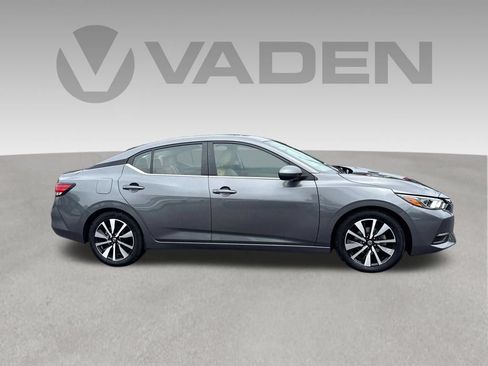 Used 2023 Nissan Sentra SV w/ SV Premium Package FWD image 31
