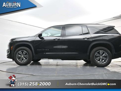 Used 2024 Chevrolet Traverse LT w/ Trailering Package AWD/4WD image 22