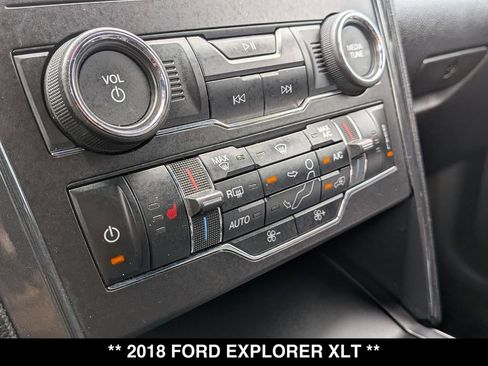 Used 2018 Ford Explorer XLT w/ Equipment Group 202A AWD/4WD image 20