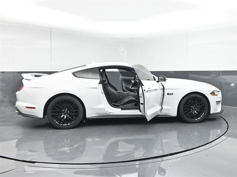 Used 2021 Ford Mustang GT Premium w/ GT Performance Package image 40