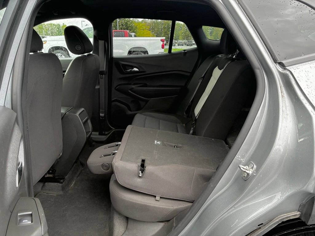 Used 2024 Chevrolet Trax RS FWD image 25