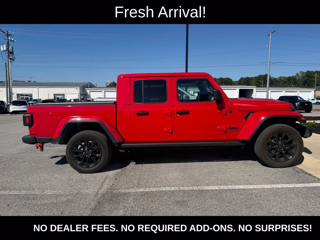 Used 2025 Jeep Gladiator Sport AWD/4WD image 1