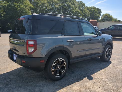 New 2026 Ford Bronco Sport Outer Banks w/ Outer Banks Tech Package+ AWD/4WD image 3