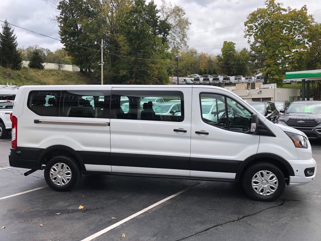 Used 2024 Ford Transit 350 XLT RWD image 7