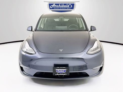 Used 2020 Tesla Model Y Long Range AWD/4WD image 2