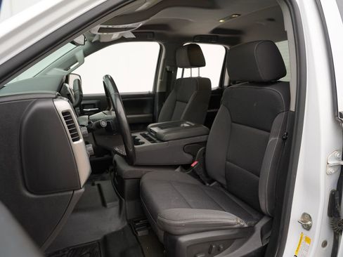 Used 2018 Chevrolet Silverado 1500 LT w/ All Star Edition AWD/4WD image 13