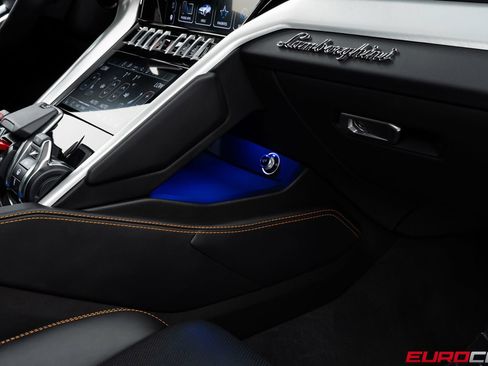 Used 2023 Lamborghini Urus S AWD/4WD image 33