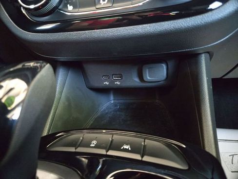 Used 2024 Buick Envista Sport Touring w/ Convenience I Package image 20