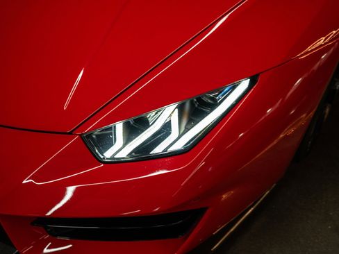 Used 2018 Lamborghini Huracan LP 580-2 RWD image 14