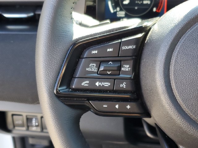 Used 2026 Subaru Outback Limited AWD/4WD image 12