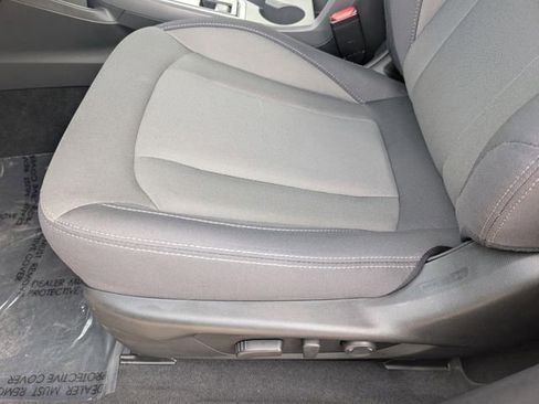Used 2025 Subaru Crosstrek 2.0i Premium image 17