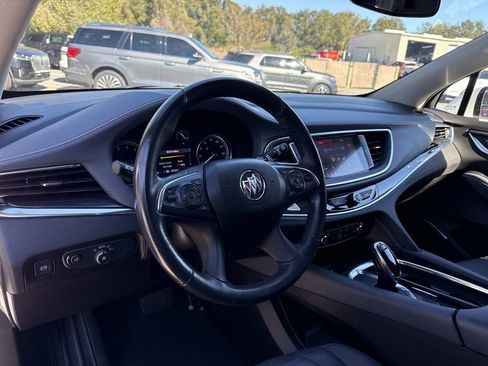 Used 2021 Buick Enclave Essence w/ Sport Touring Edition image 34