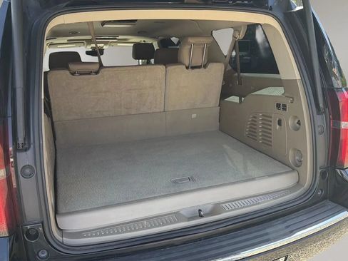 Used 2016 Chevrolet Suburban LTZ AWD/4WD image 36