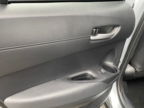 Used 2023 Toyota Corolla Cross XSE image 34