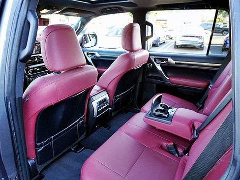 Used 2023 Lexus GX 460 Premium w/ Premium Plus Package image 19