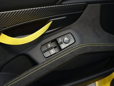 Used 2025 Porsche 718 Boxster Spyder RS image 25