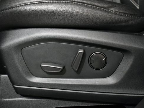 Used 2023 Ford Explorer Limited w/ Limited Technology Package image 15