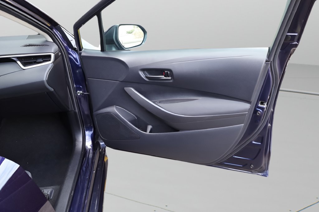 Certified 2024 Toyota Corolla LE FWD image 17