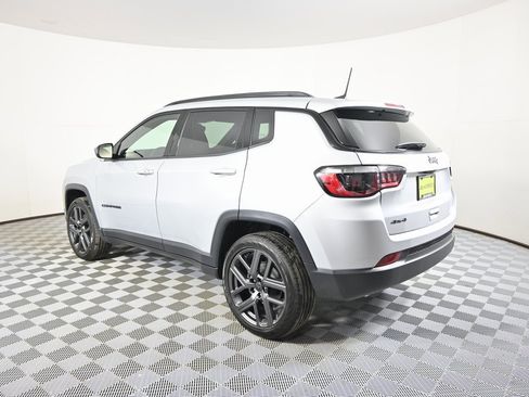 New 2026 Jeep Compass Latitude image 4
