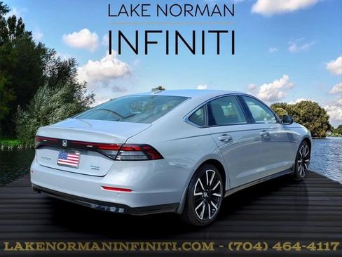 Used 2023 Honda Accord Touring image 25
