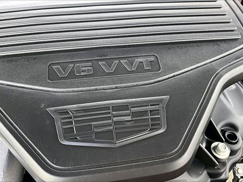 Used 2024 Cadillac XT6 Premium Luxury image 33